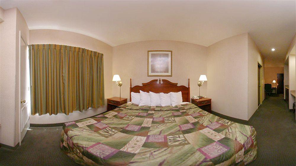 Quality Suites Pineville - Charlotte Extérieur photo