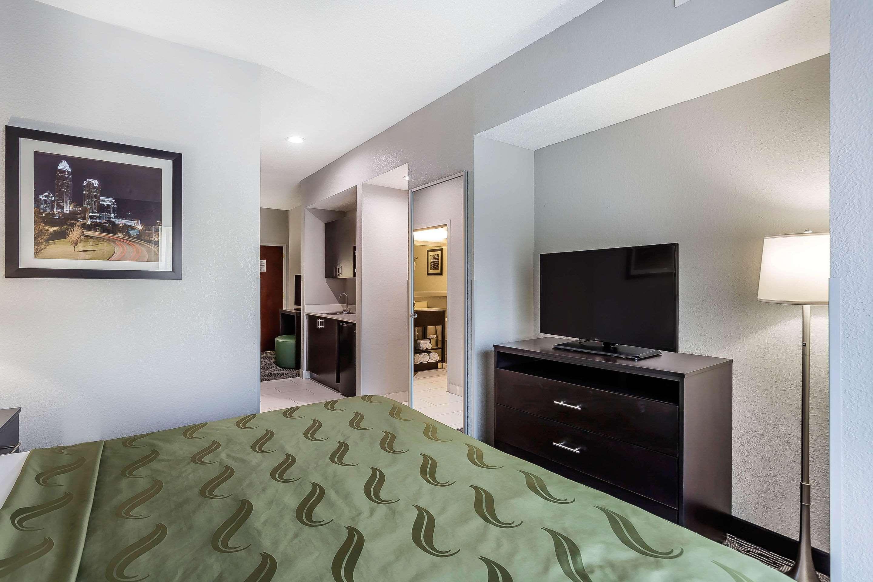 Quality Suites Pineville - Charlotte Extérieur photo