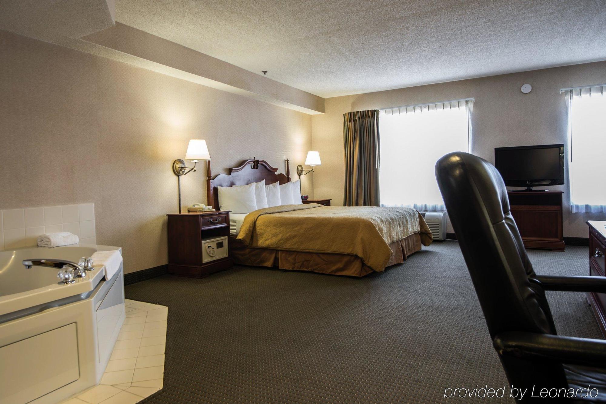Quality Suites Pineville - Charlotte Extérieur photo